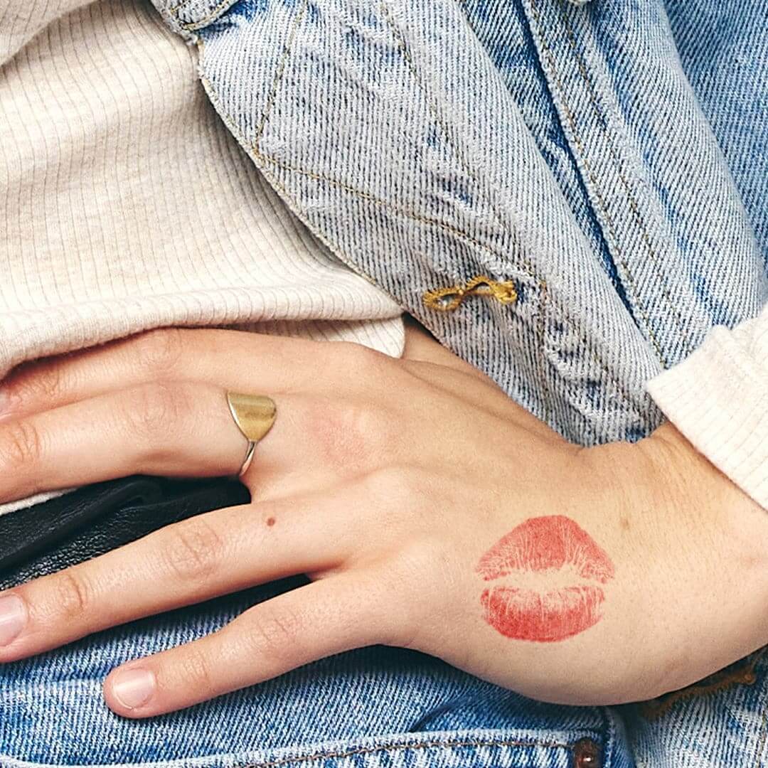 Kiss Lips Temporary Tattoo 1.5 in x 1.5 in