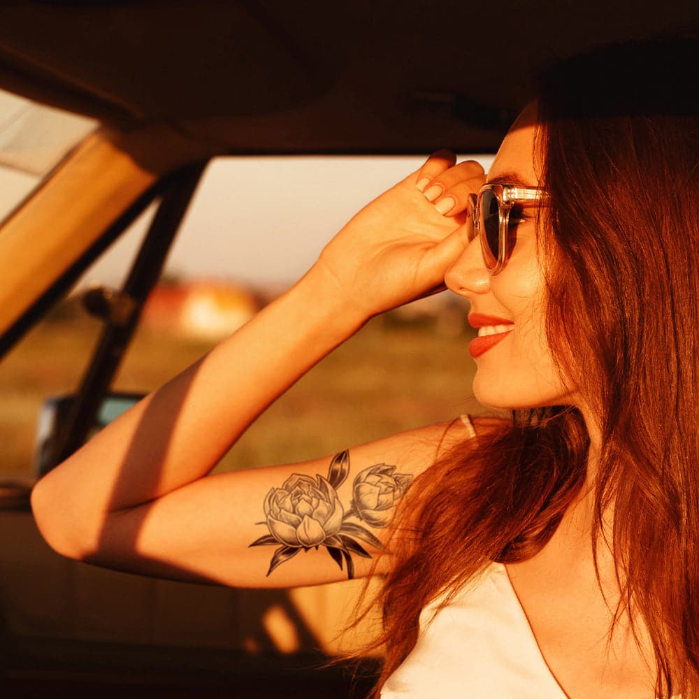 Gray Tulip Temporary Tattoo 4 in x 4 in