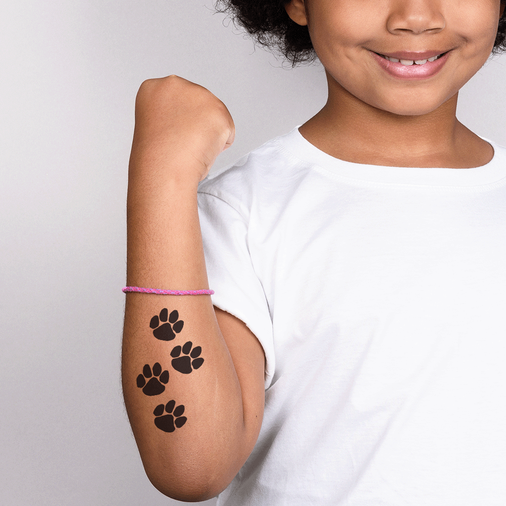 4 small paw prints Black