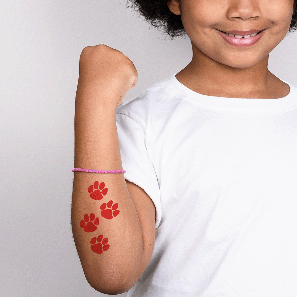 4 small paw prints red