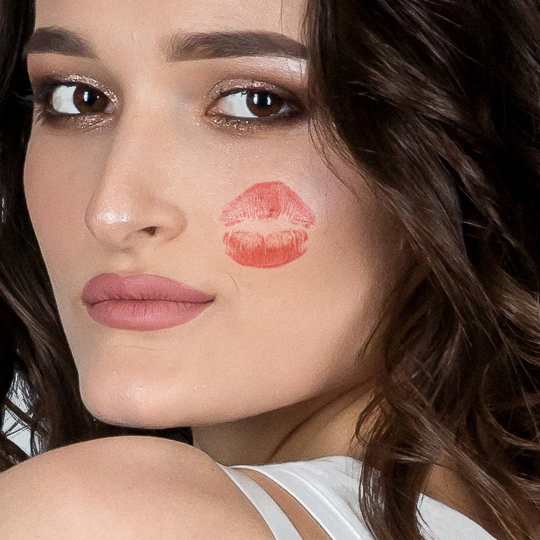 Kiss Lips Temporary Tattoo 1.5 in x 1.5 in