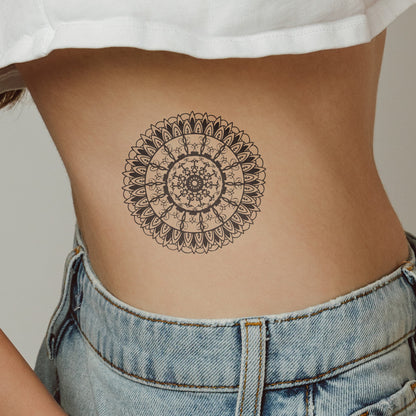 Henna temporary tattoo