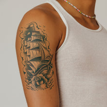 Classic Blue Sailboat Sleeve 4 in x 8.5 in